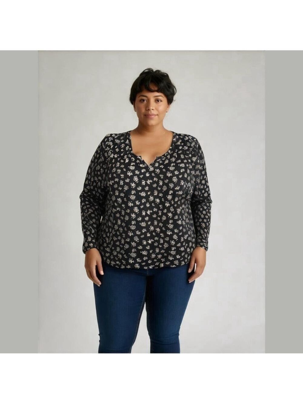 Women's Hot Topic Floral Print Long Sleeve Top Plus Size 2/2X Black Blue